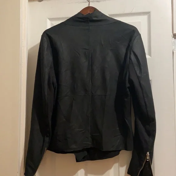 Muubaa - Picture 4 of 16